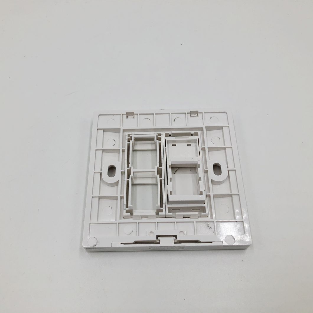 RJ45 3 Port Networking 86 Type with Shutter Faceplate